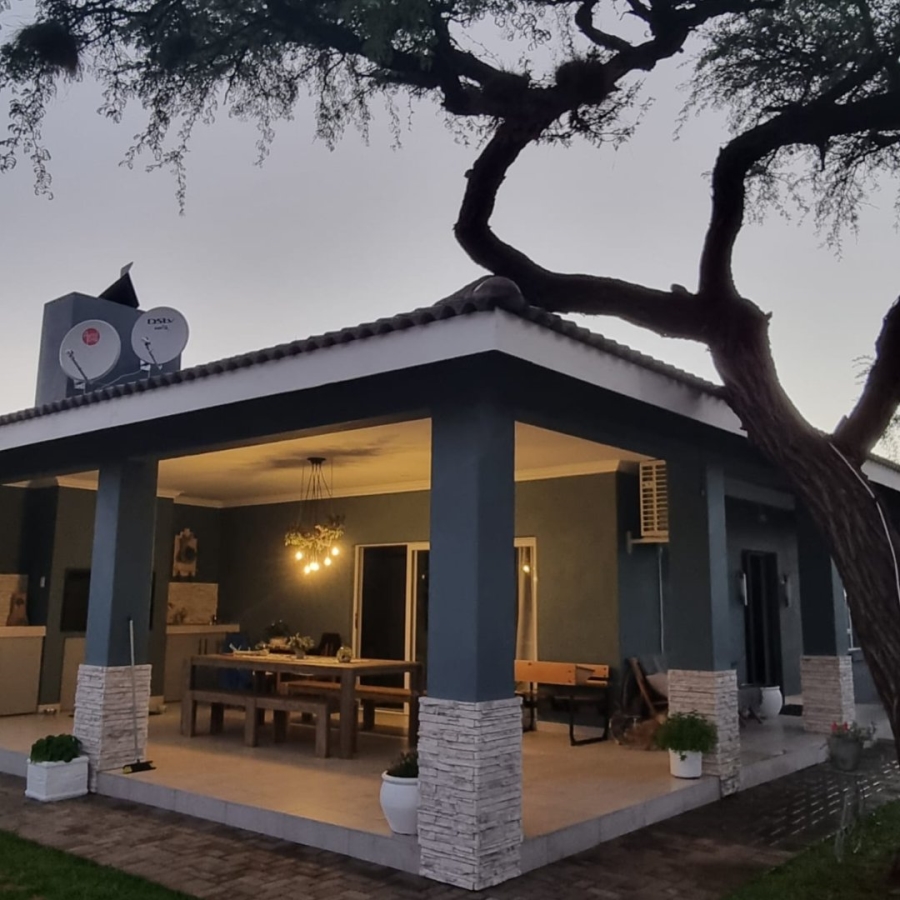 6 Bedroom Property for Sale in Kathu Northern Cape